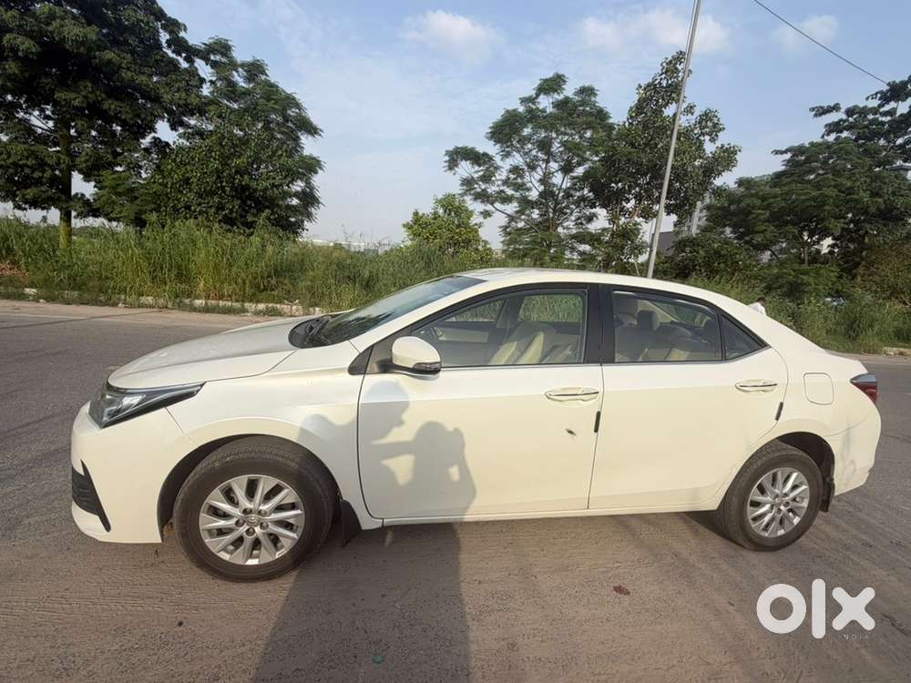 Toyota Corolla Altis 2018 Petrol Well Maintained