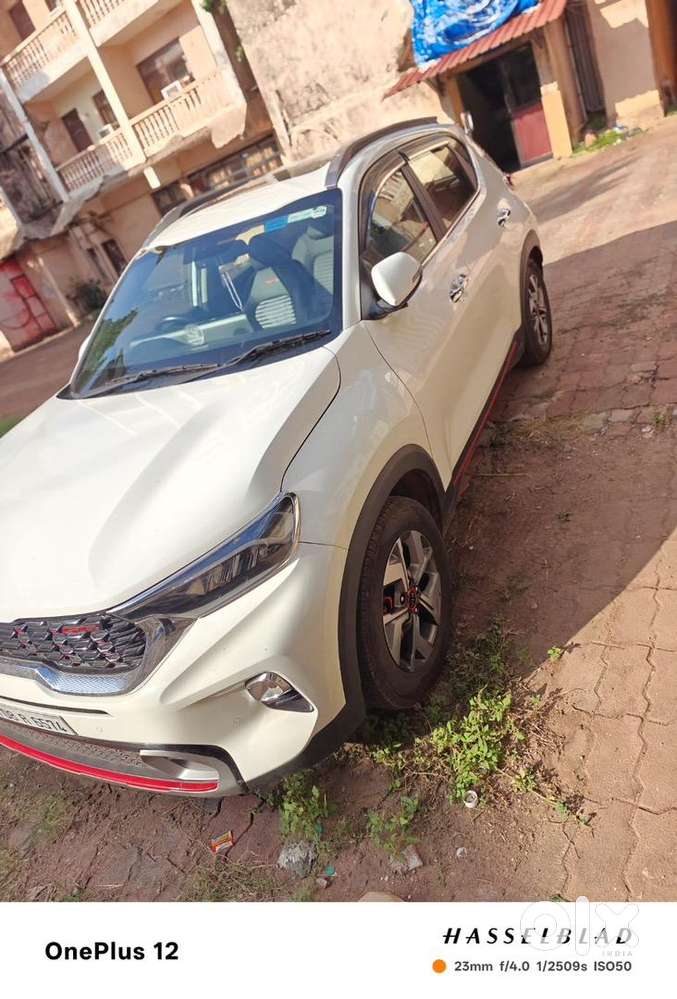 Kia Sonet 2020 Petrol Well Maintained