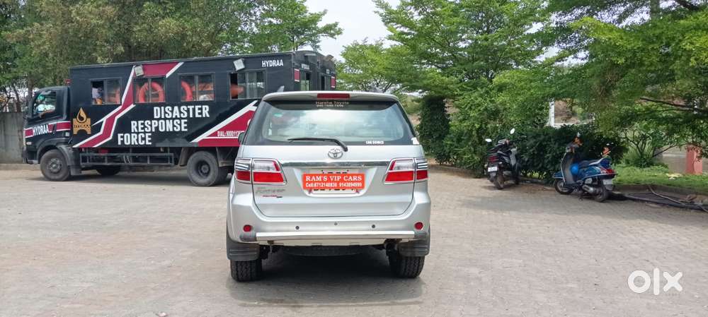 Toyota Fortuner 3.0 4x4 Manual, 2011, Diesel