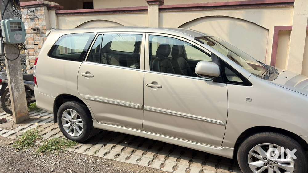 Toyota Innova Diesel 2012