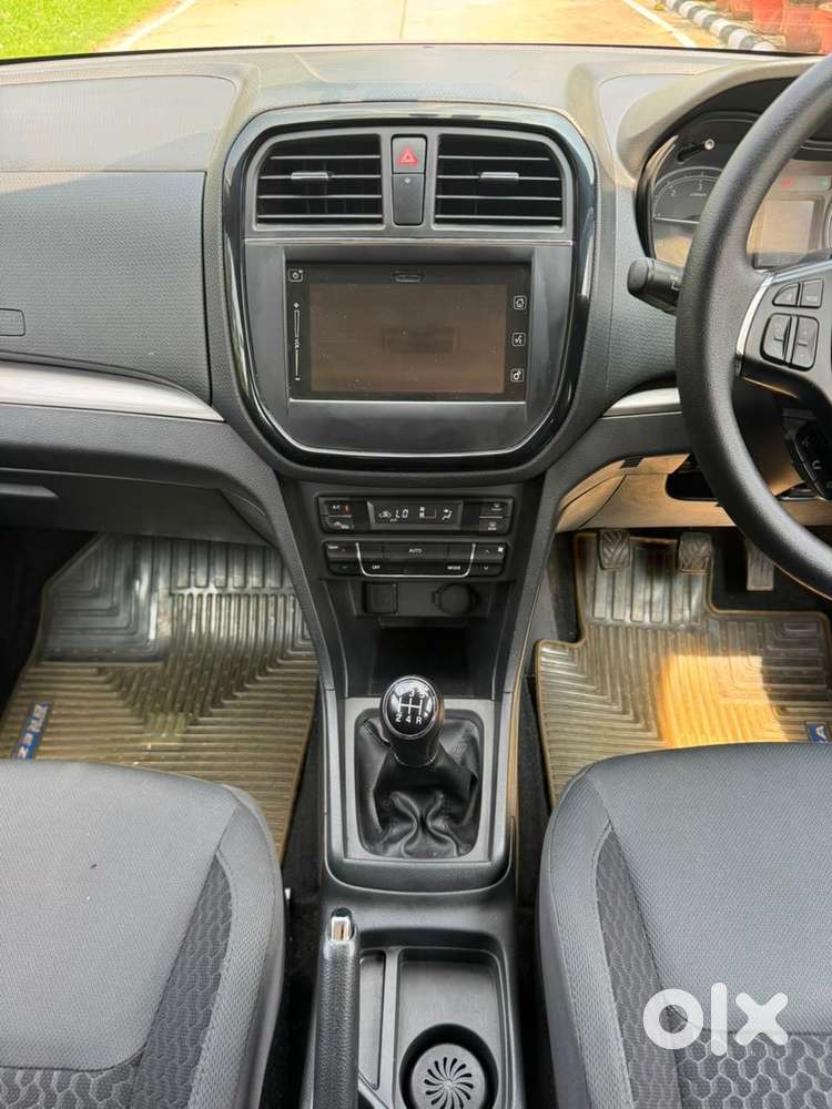 Maruti Suzuki Vitara Brezza Zdi+ Dual Tone Mt, 2017, Diesel
