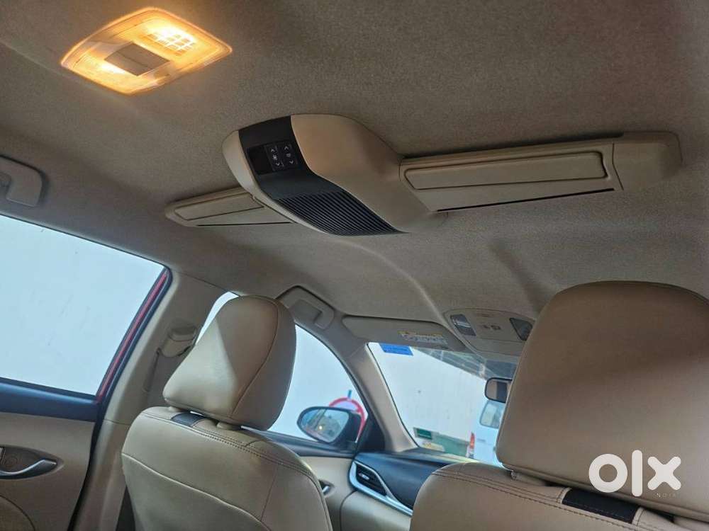 Toyota Yaris V Optional Cvt, 2019, Petrol