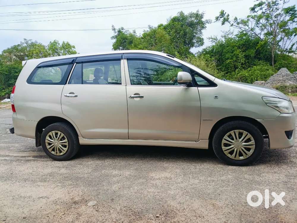 Toyota Innova Diesel 2013