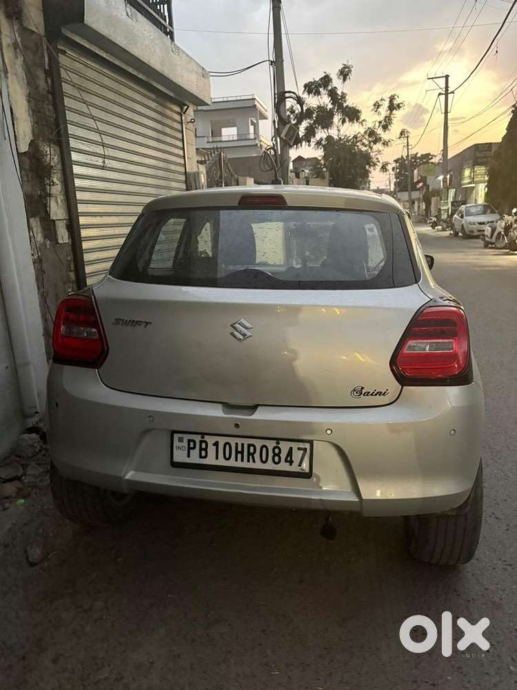 Maruti Suzuki Swift December 2021 Petrol