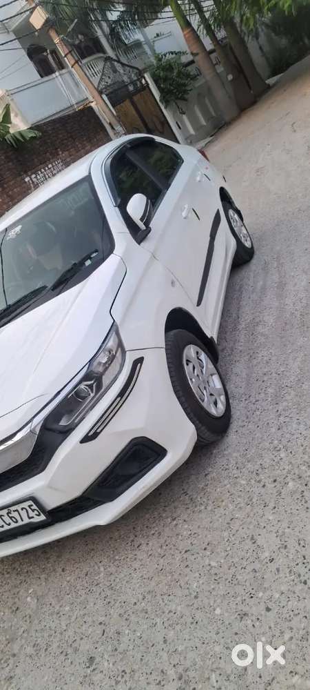 Honda Amaze 1.5 E 2019