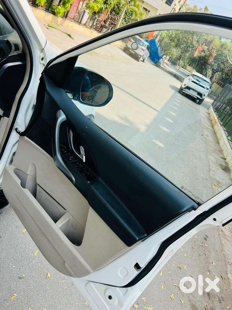 Mahindra Xuv500 2017 Diesel Well Maintained