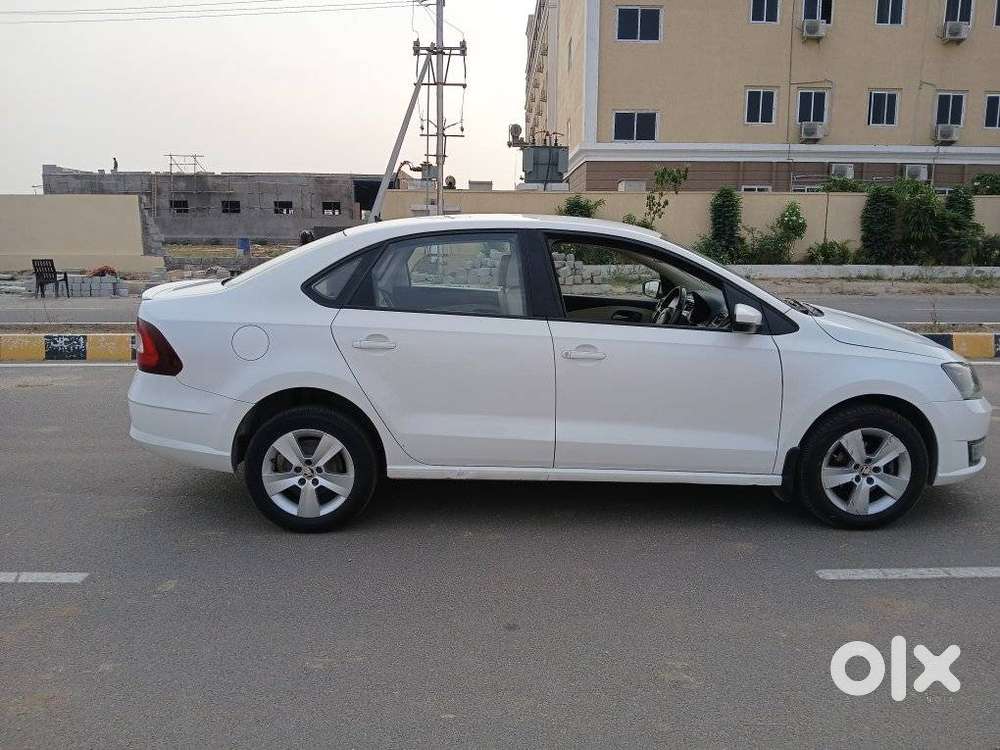 Skoda Rapid 1.5 Tdi At Style, 2017, Diesel