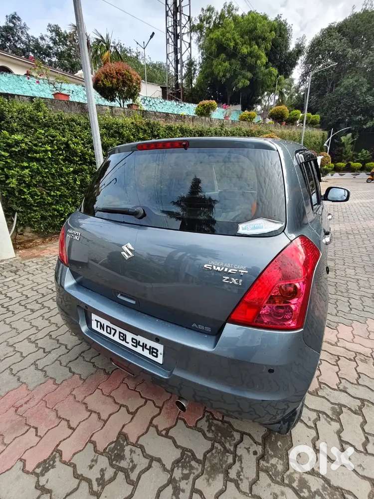 Maruti Suzuki Swift 2011 Petrol Manual