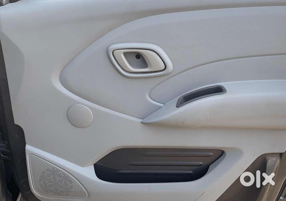 Datsun Redigo T Option, 2017, Petrol