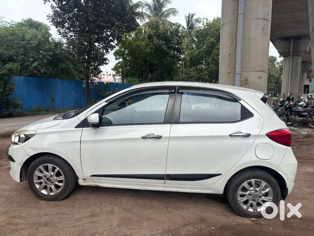 Tata Tiago Revotron 2018