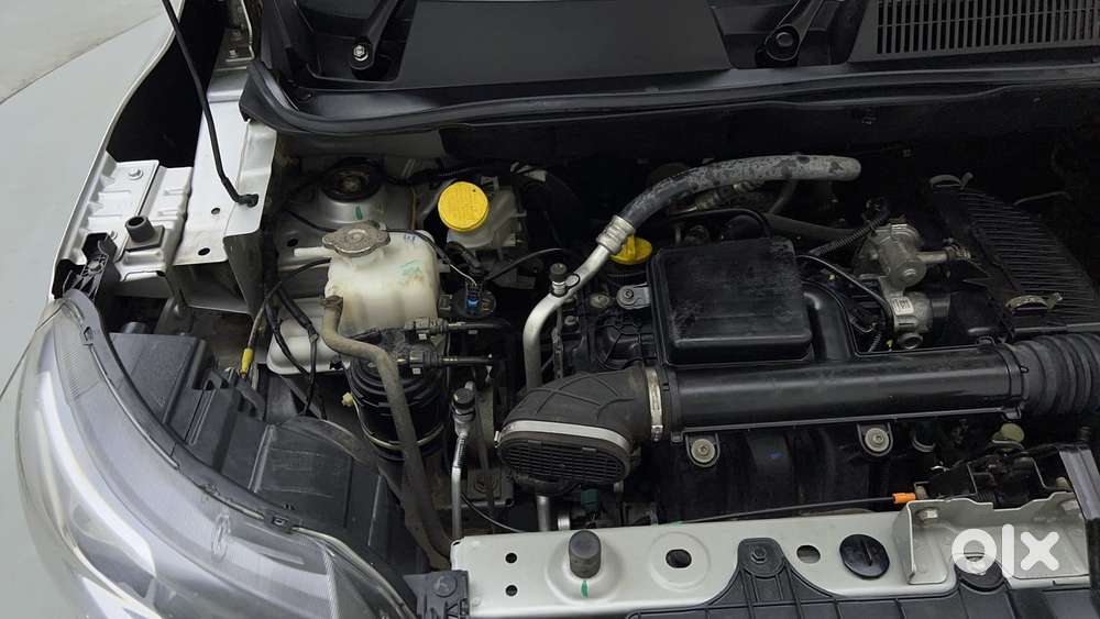 Renault Triber Rxz Easy-r Amt, 2023, Petrol