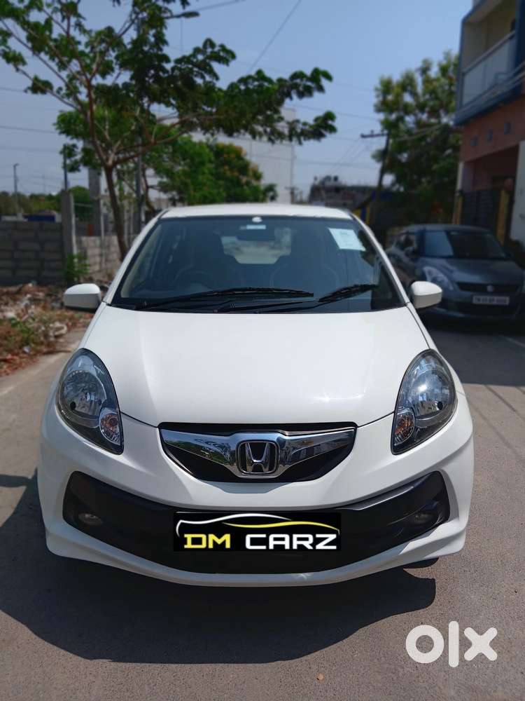 Honda Brio V Automatic, 2013, Petrol