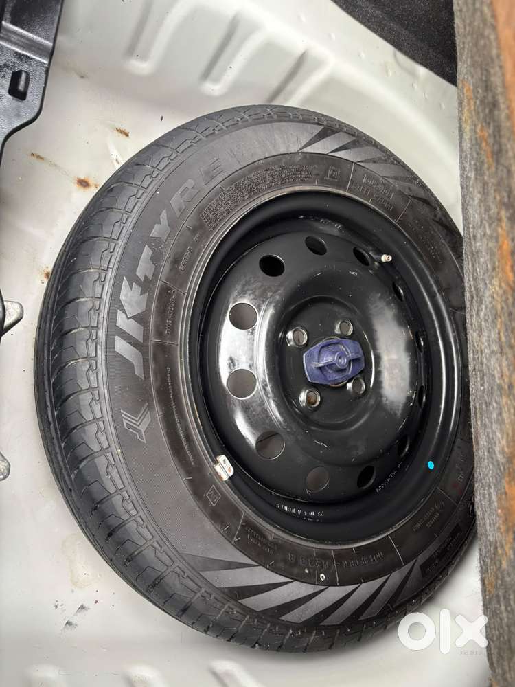 Maruti Suzuki Swift Dzire Vxi(o) Mt, 2023, Petrol