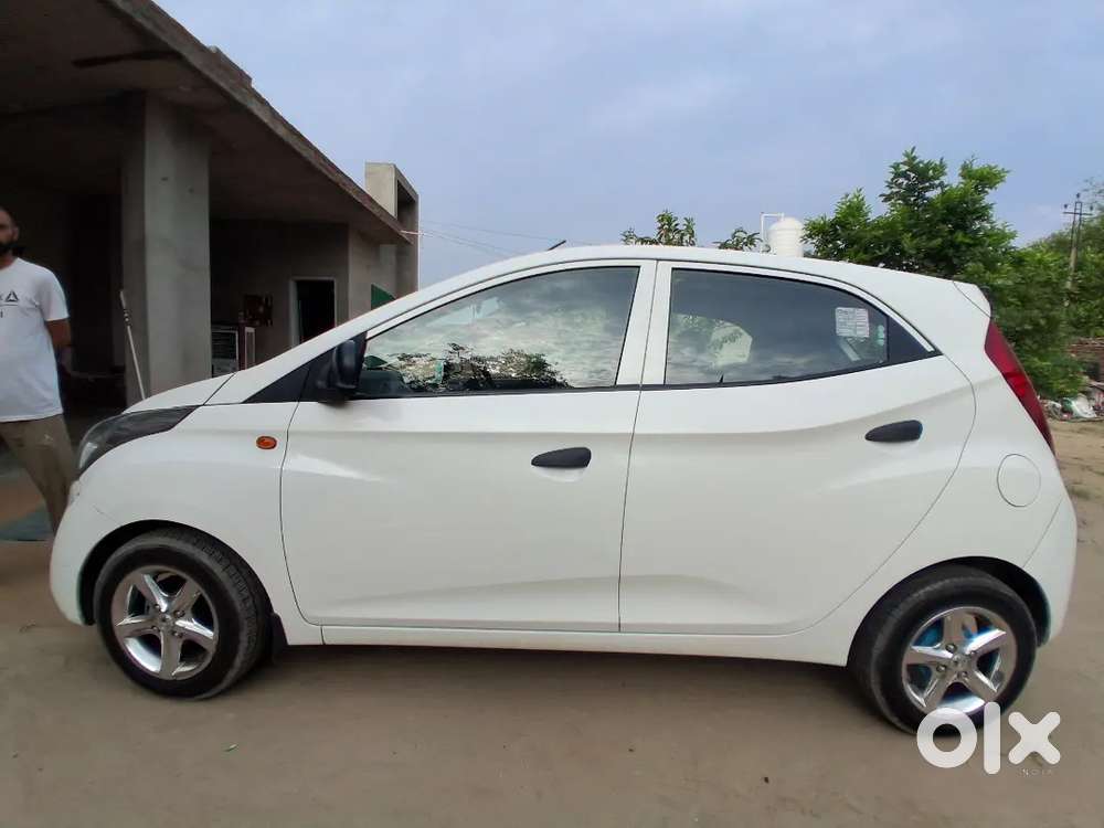 Hyundai Eon Magna + 2012