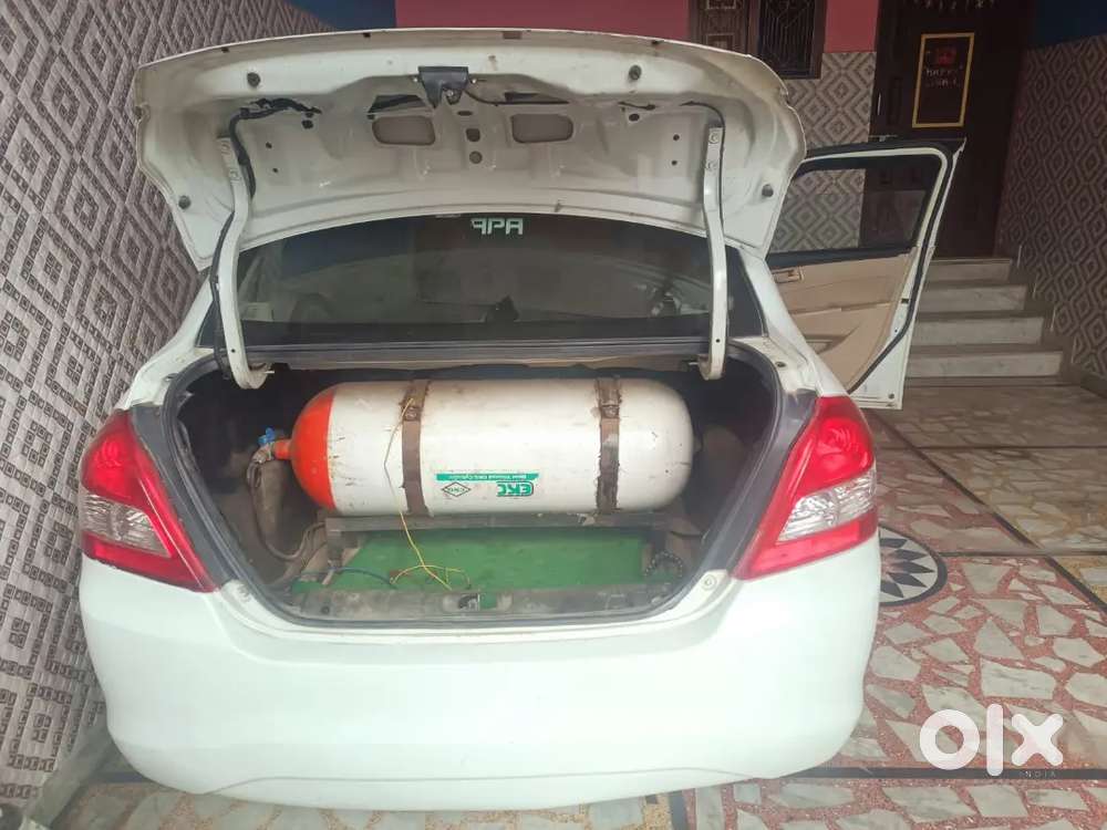 Maruti Suzuki Dzire 2016 Cng & Hybrids 110250 Km Driven