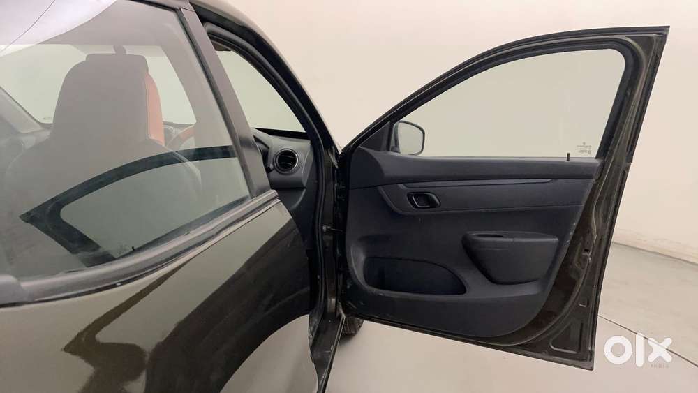 Renault Kwid 1.0 Rxt Amt, 2016, Petrol