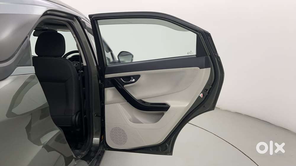 Tata Nexon 1.2 Revotron Xz Plus (s), 2023, Petrol