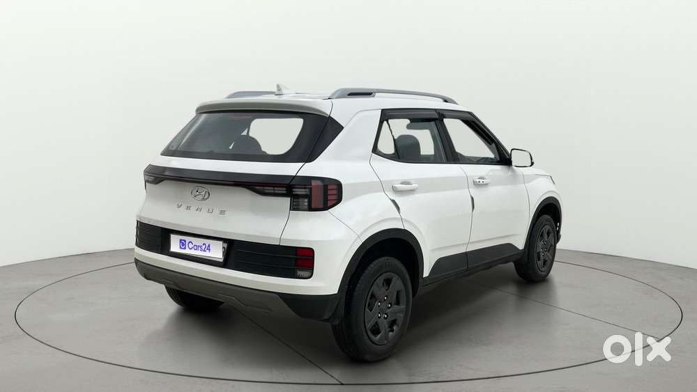 Hyundai Venue 1.2 S (o), 2025, Petrol