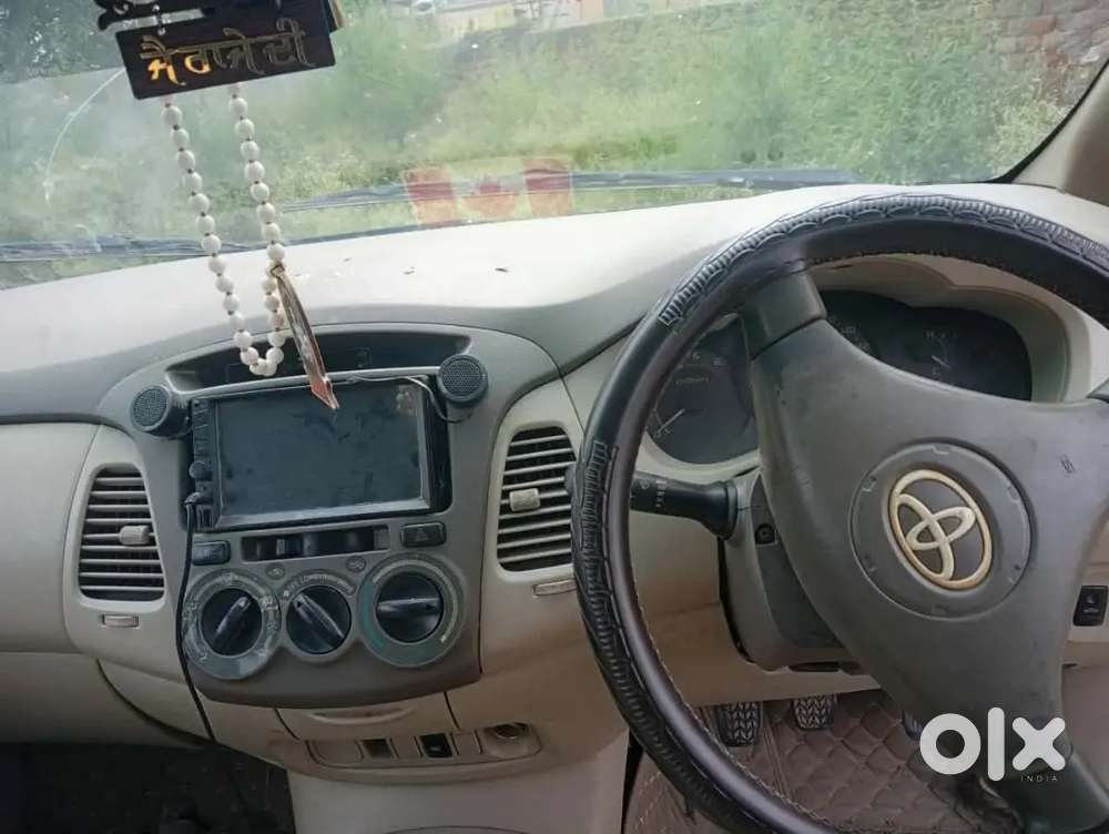 Mahindra Nuvosport 2006