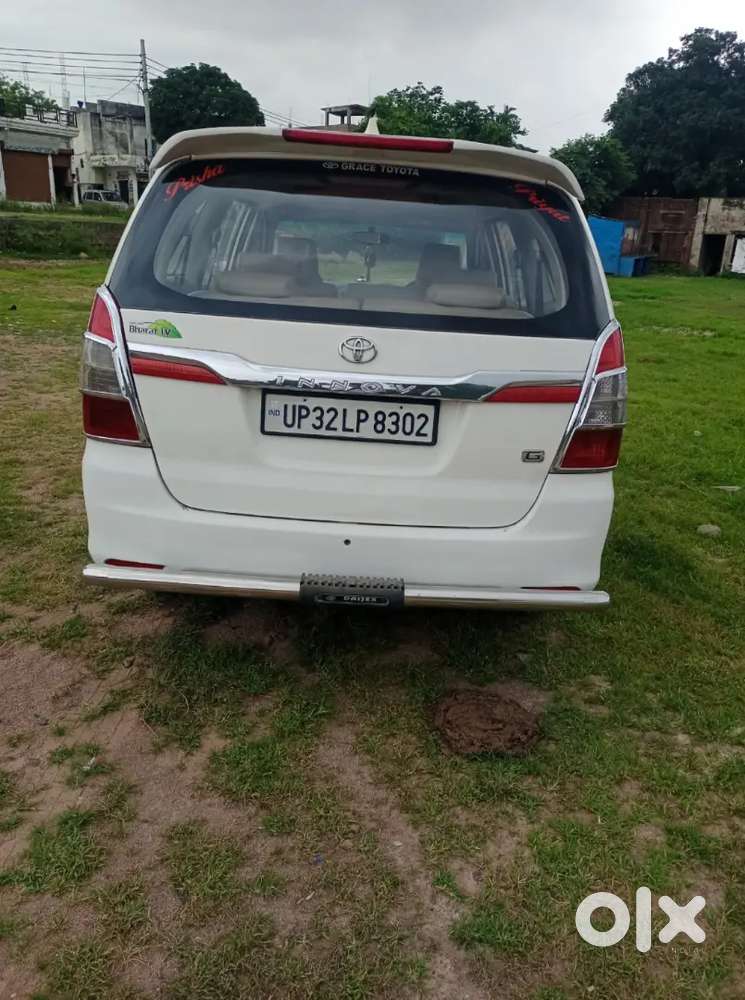 Toyota Innova 2015