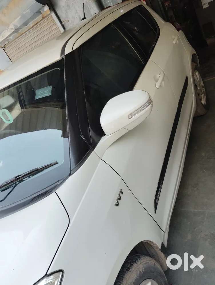 Swift 2013 Pure Petrol Top Model