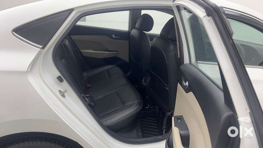 Hyundai Verna 1.5 Sx Diesel At, 2022, Diesel