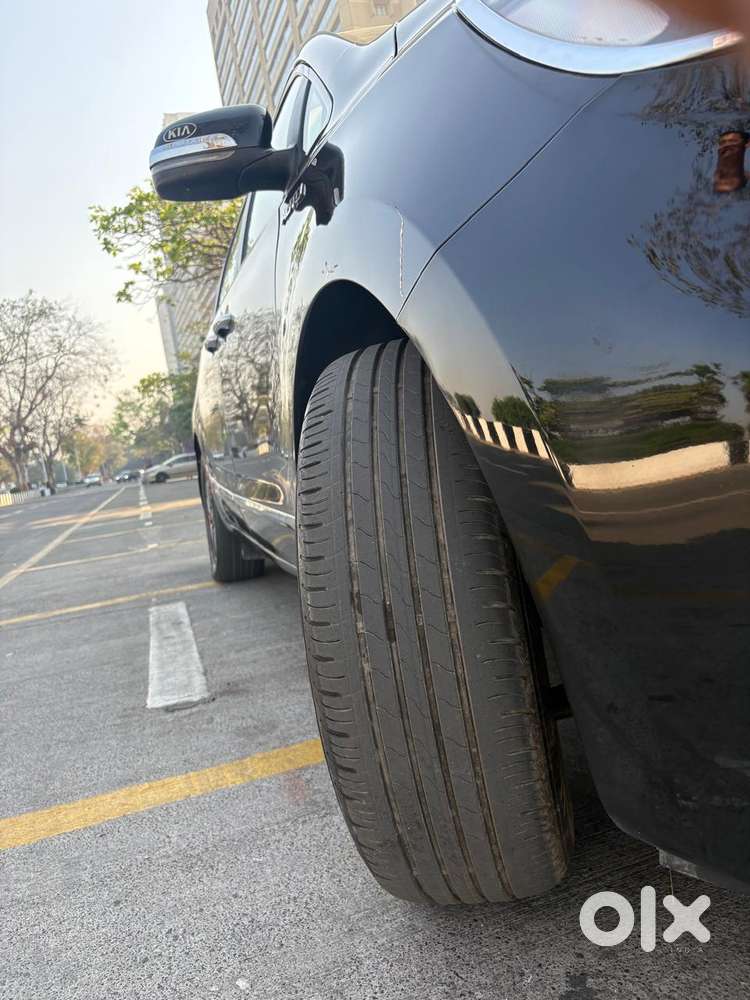 Kia Carnival Premium, 2020, Diesel