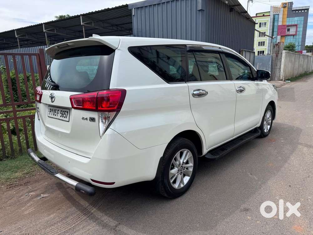 Toyota Innova Crysta 2.4 V 7 Str, 2018, Diesel