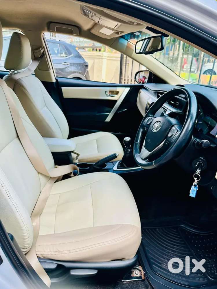 Toyota Corolla Altis 1.8g 2014