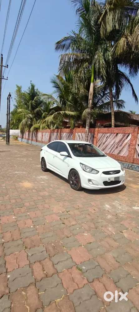 Hyundai Verna 1.6 Ex Crdi 2013