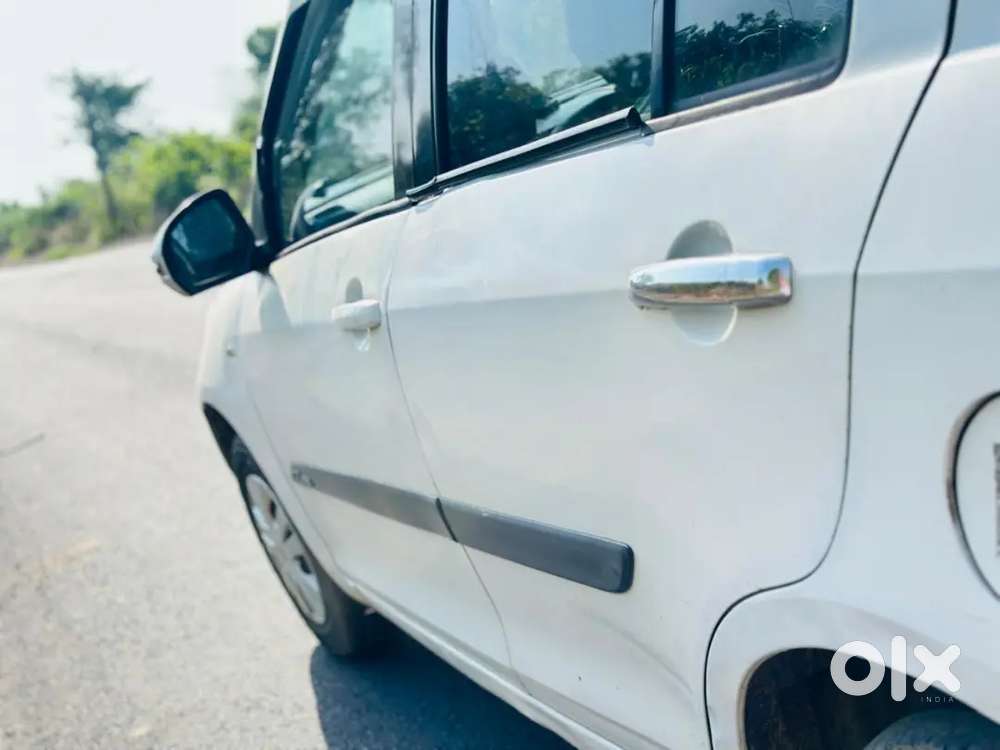 Maruti Suzuki Swift Dzire 2014 Diesel Well Maintained