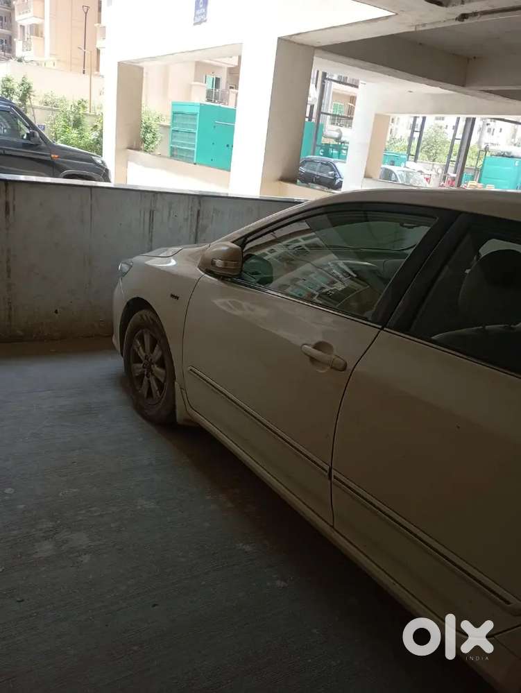 Toyota Corolla Altis 2011 Variant 1.8 J