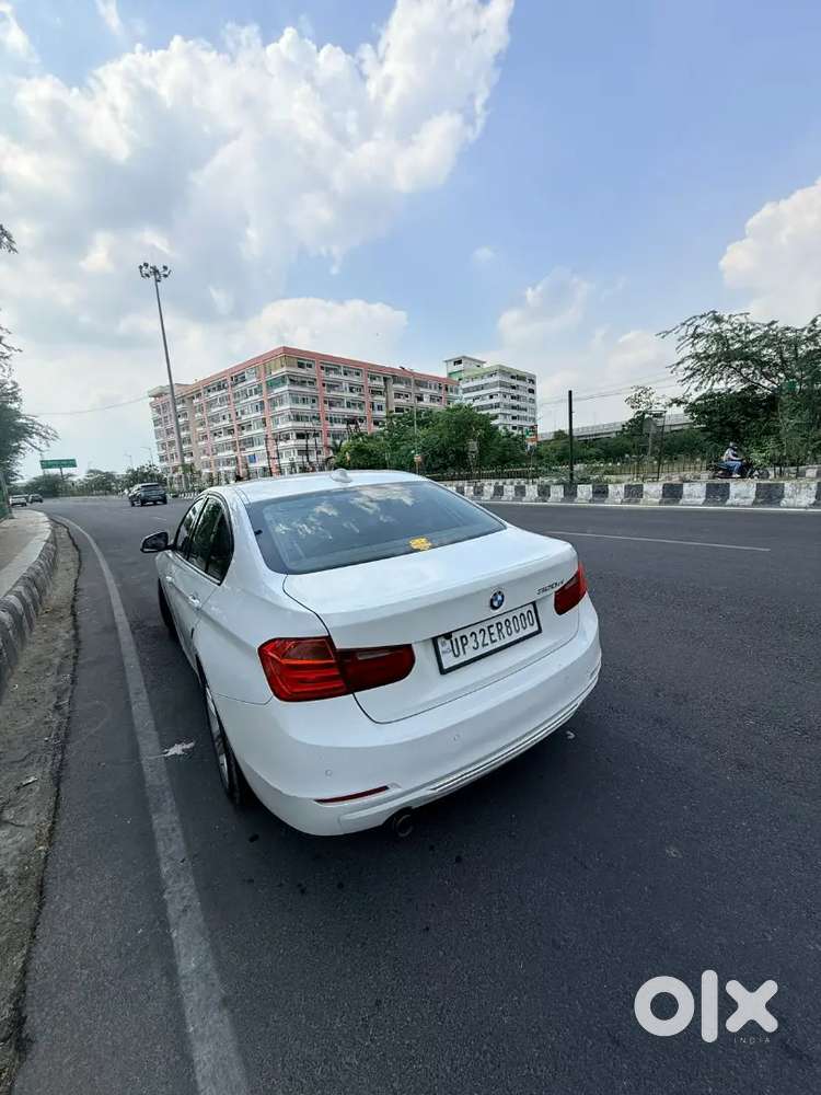 Well Maintained Bmw With Sunroof