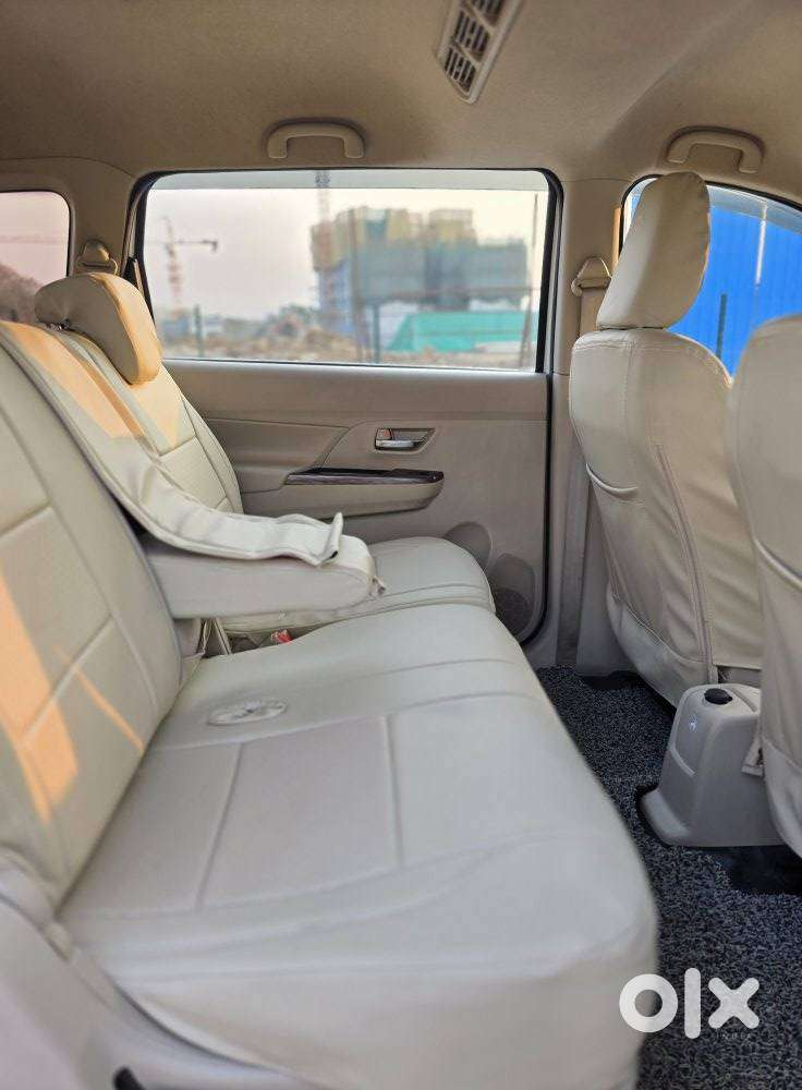 Maruti Suzuki Ertiga 1.4 Vxi Cng Anniversary Edition, 2022, Cng & Hy..