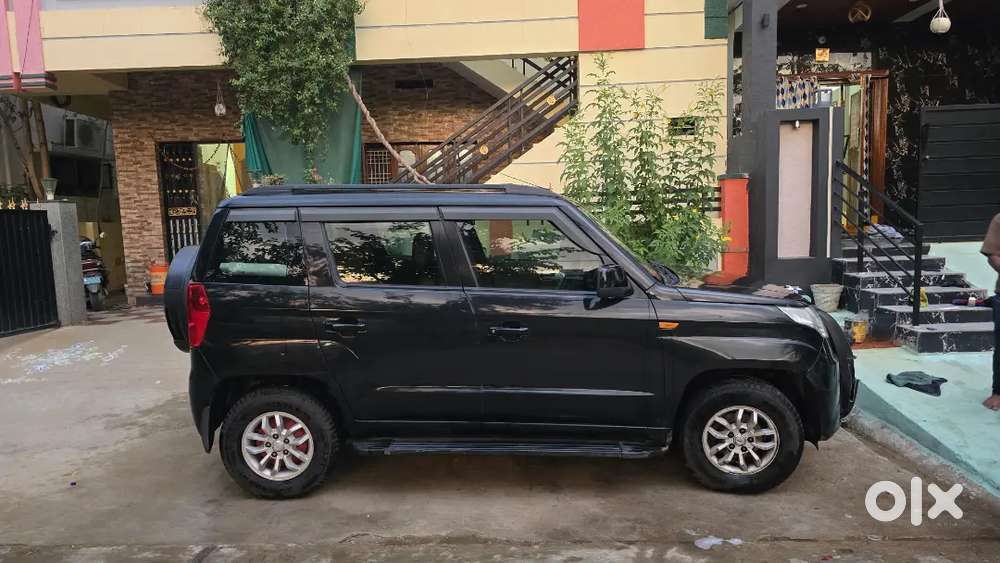Mahindra Tuv 300 2017 Model