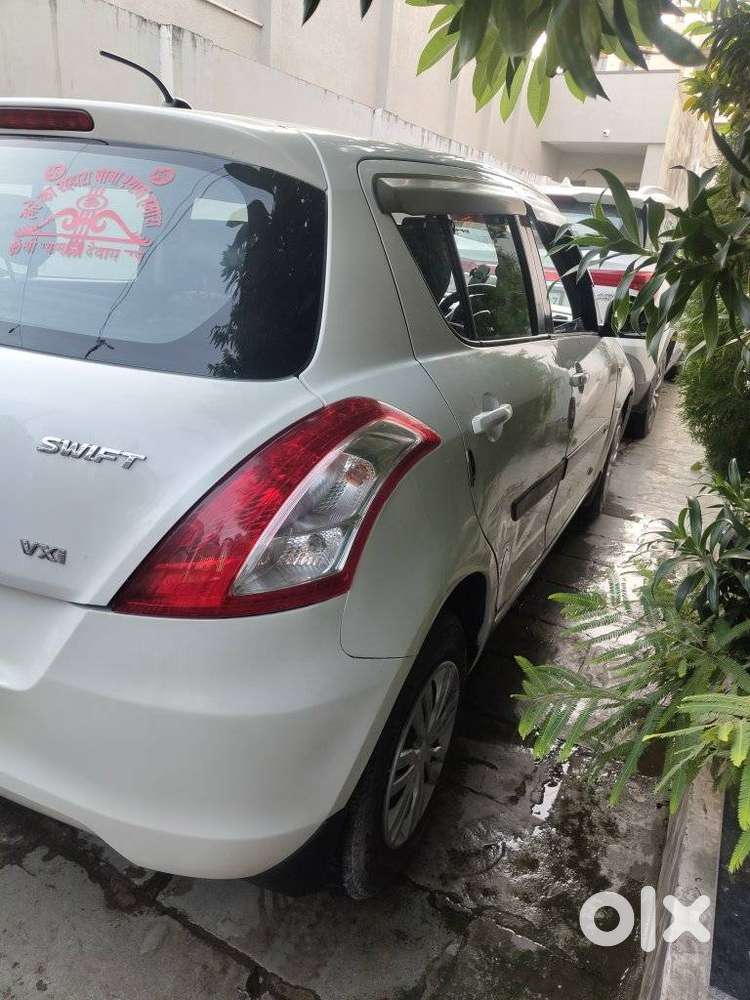 Maruti Suzuki Swift 1.2 Vxi (o), 2016, Petrol