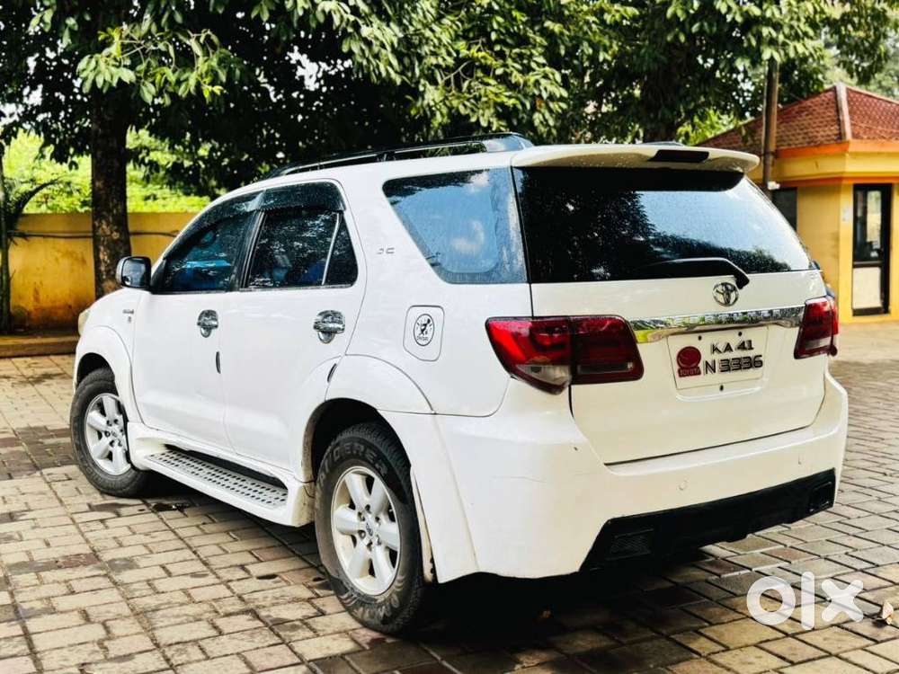 Toyota Fortuner, 2010, Diesel