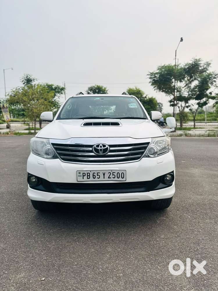 Toyota Fortuner 3.0 4x2 Automatic, 2013, Diesel