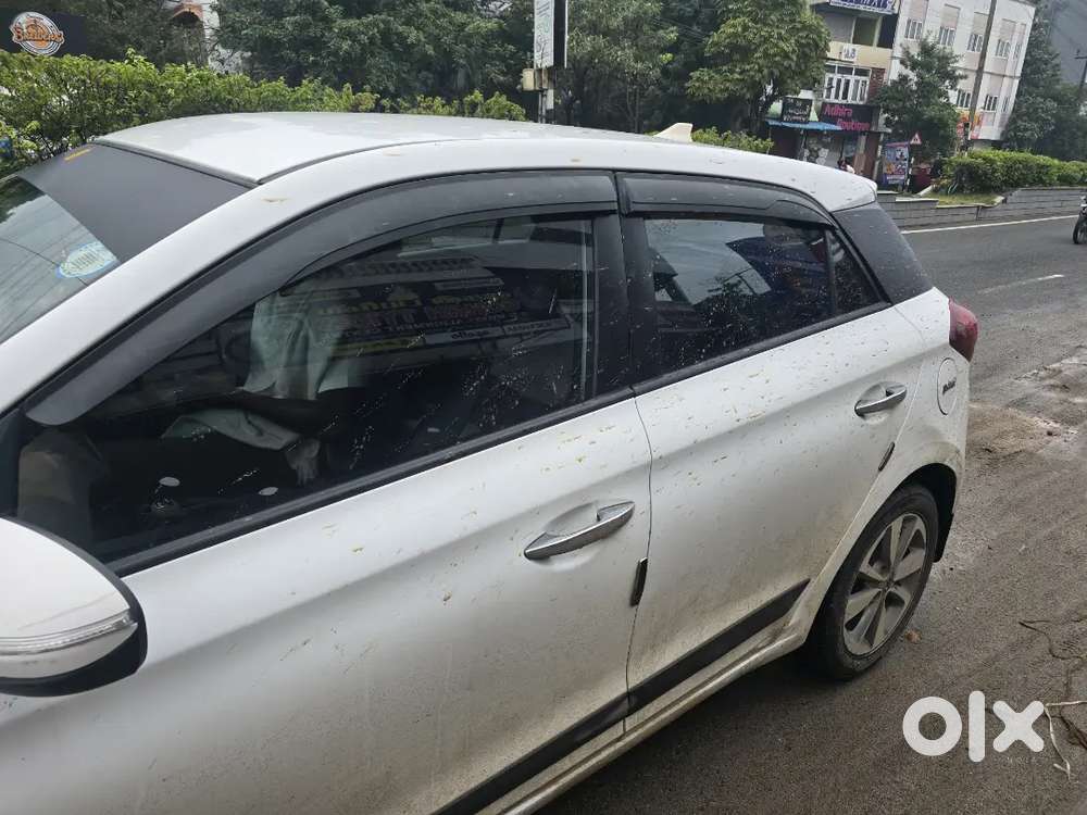 Hyundai Elite I20 2014 Petrol 120000 Km Driven