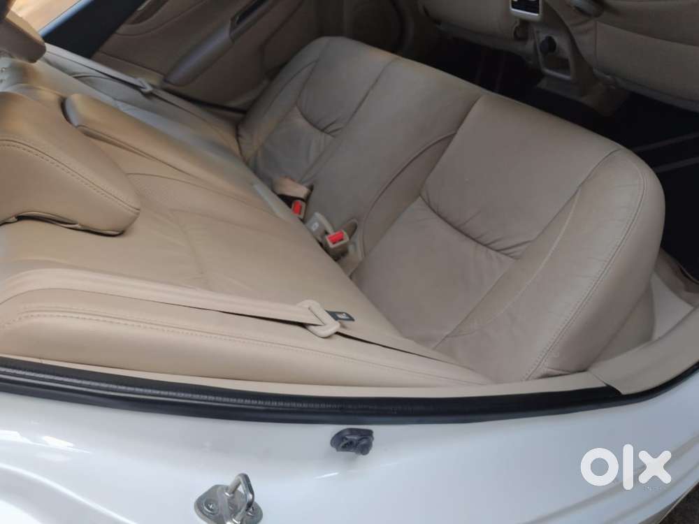 Maruti Suzuki Ciaz Alpha 1.5 At, 2021, Petrol