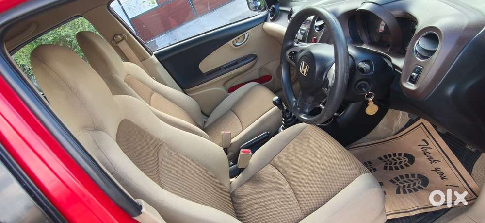 Honda Brio 2011-2013 V Mt, 2013, Petrol