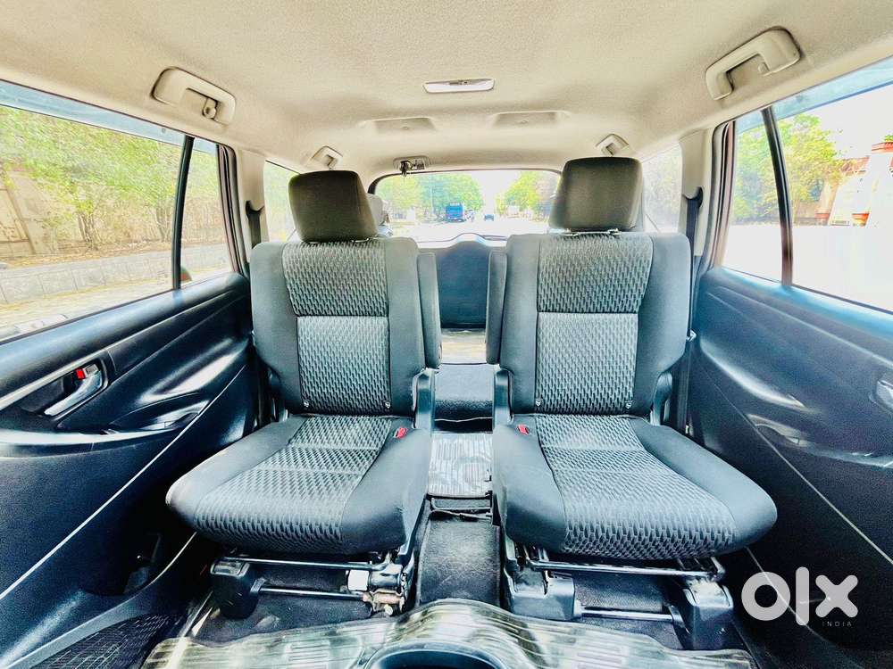 Toyota Innova Crysta 2.7 Gx At 8s, 2018, Petrol