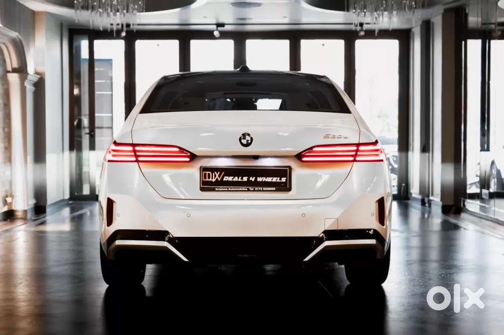 Bmw 5 Series, 2026, Petrol