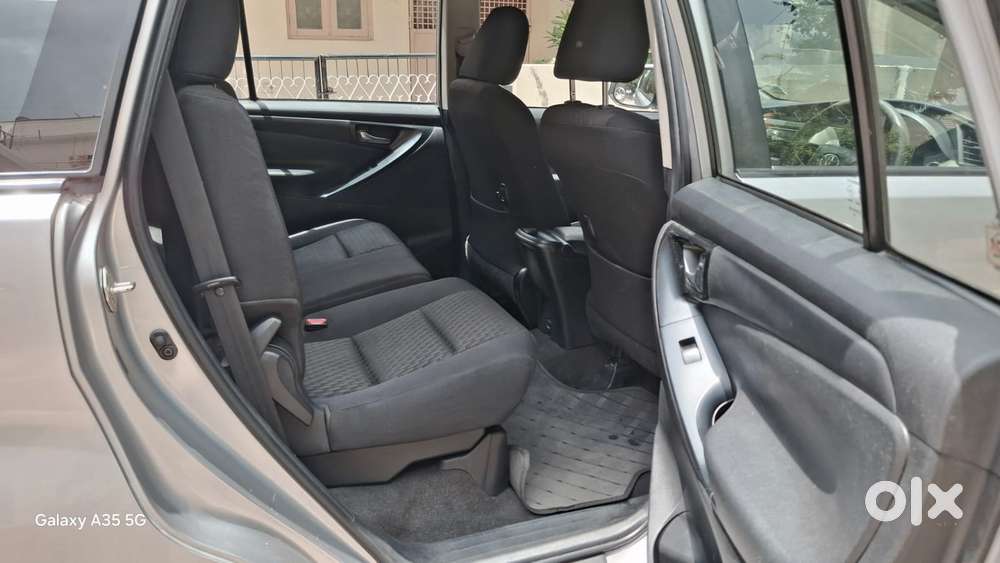 Toyota Innova Crysta 2.4 Gx Mt 8s, 2016, Diesel