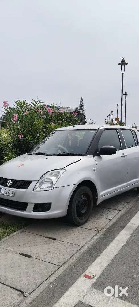Maruti Suzuki Swift Lxi 2006