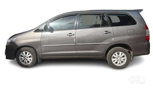 Toyota Innova 2.5 V Diesel 8-seater, 2011, Diesel