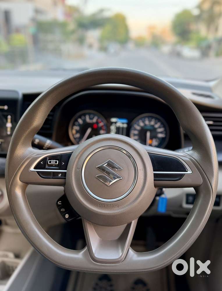 Maruti Suzuki Ertiga 1.5 Vxi, 2023, Petrol