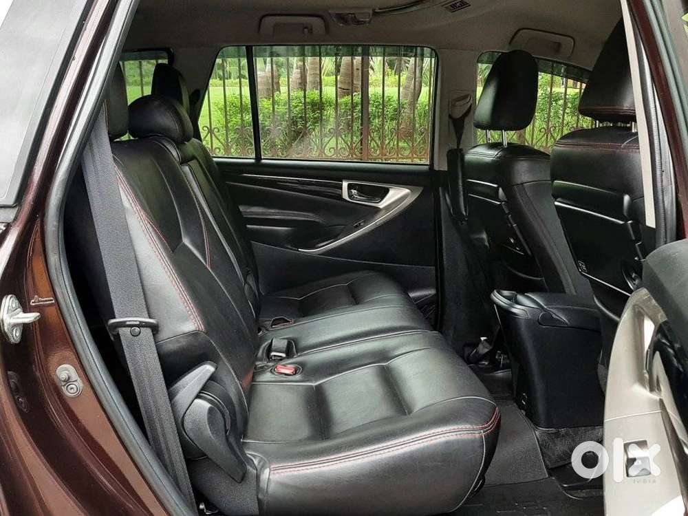 Toyota Innova Crysta [2020-ongoing] 2.4 Vx 8 Str, 2021, Diesel