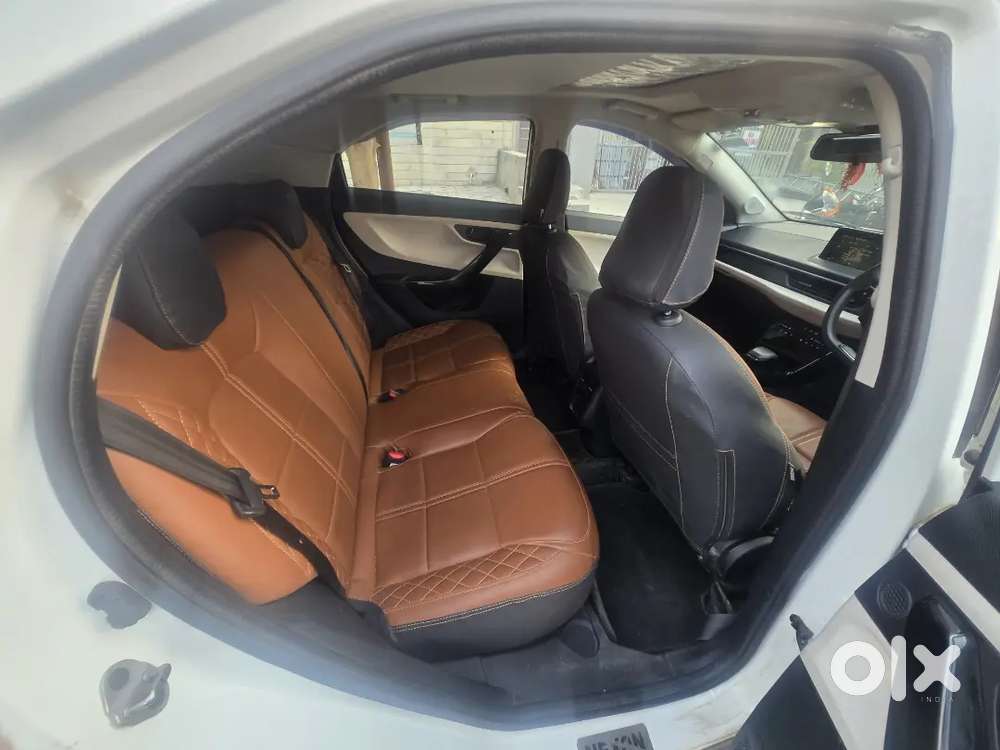 Tata Nexon 2025 Petrol 14600 Km Driven