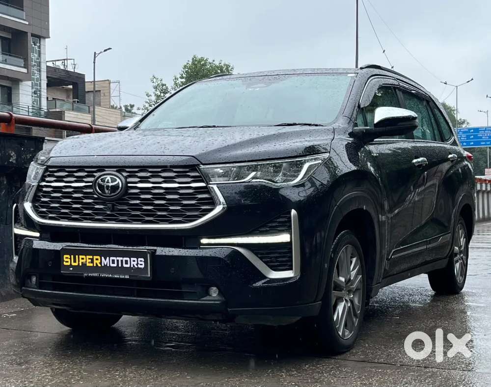 Toyota Innova Hycross 2.0 Zx (o) Hybrid 7 Str, 2025, Petrol